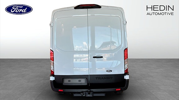Ford Transit 7 of 12