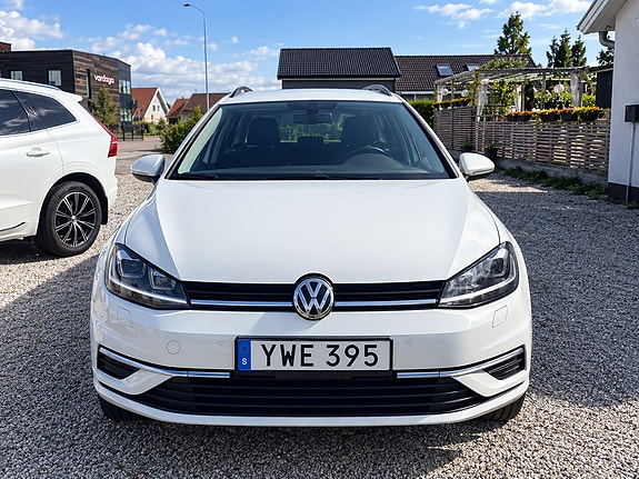 Volkswagen Golf VII 2 of 8