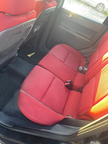 Mitsubishi Colt 8 of 9