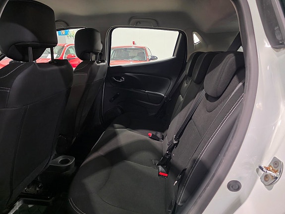 Renault Clio 13 of 18