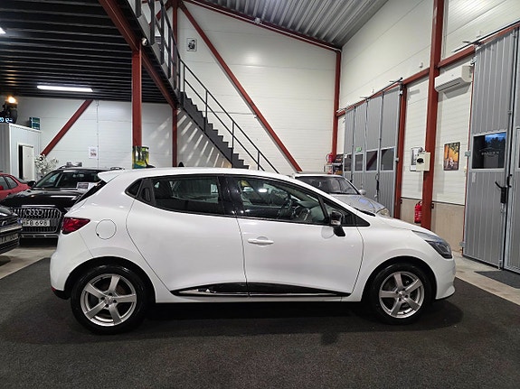 Renault Clio 3 of 18