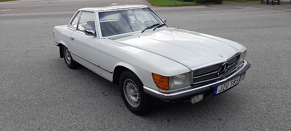 Mercedes-Benz 350 SL 5 of 16