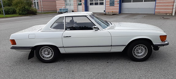 Mercedes-Benz 350 SL 6 of 16