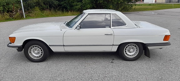 Mercedes-Benz 350 SL 2 of 16