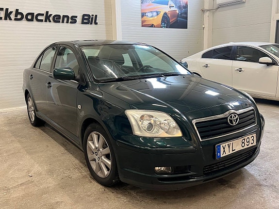 Toyota Avensis 2 of 16