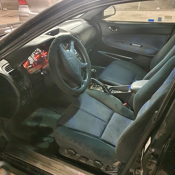 Mitsubishi Galant 6 of 7
