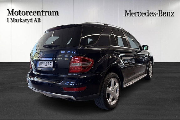 Mercedes-Benz ML350 4 of 14