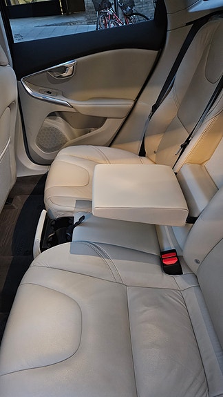 Volvo V40 16 of 16