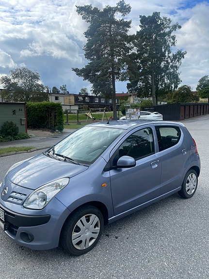 Nissan Pixo 3 of 6