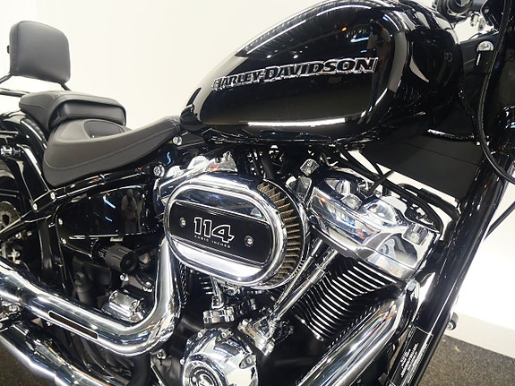 Harley-Davidson Breakout FXBR 5 of 8