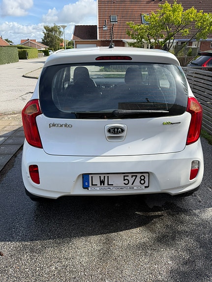 Kia Picanto 4 of 7