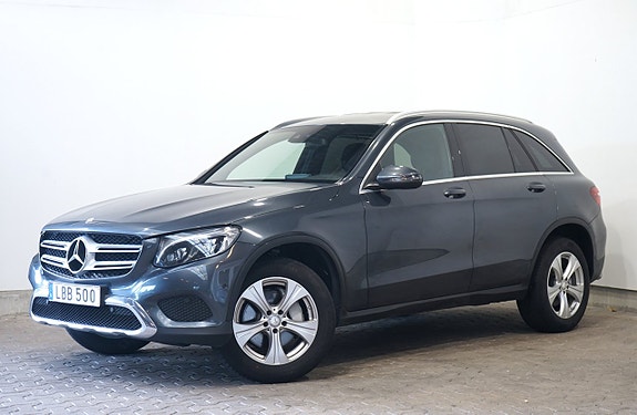 Mercedes-Benz GLC220 d 2 of 11