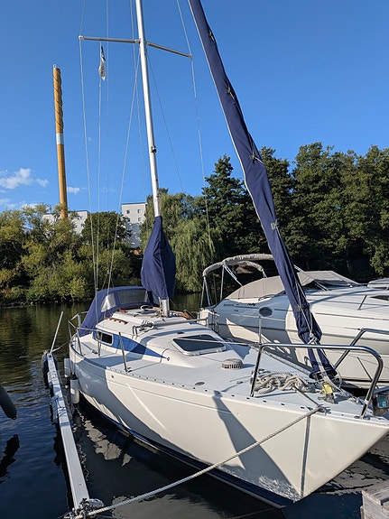 H 323 Välvårdad lättdriven segelbåt 3 of 6