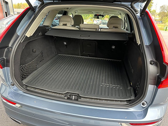 Volvo XC60 14 of 24