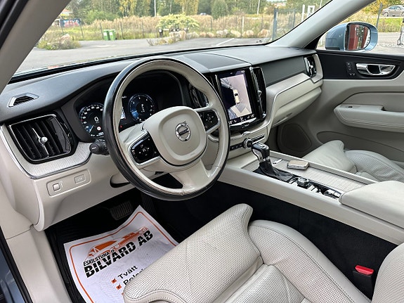 Volvo XC60 9 of 24