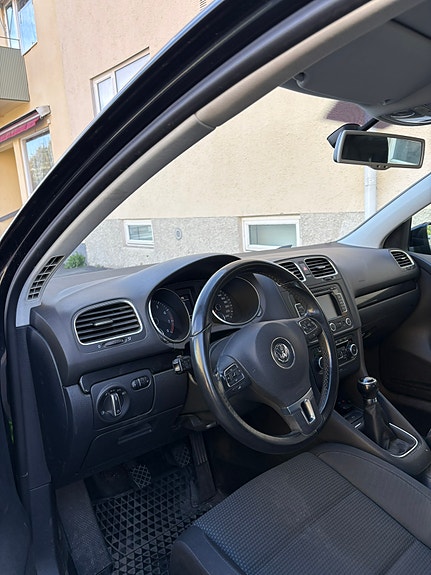 Volkswagen Golf VI 8 of 10
