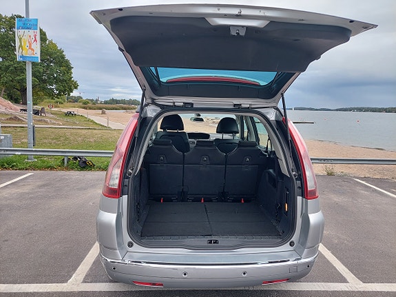 Citroen Grand C4 Picasso 18 of 20