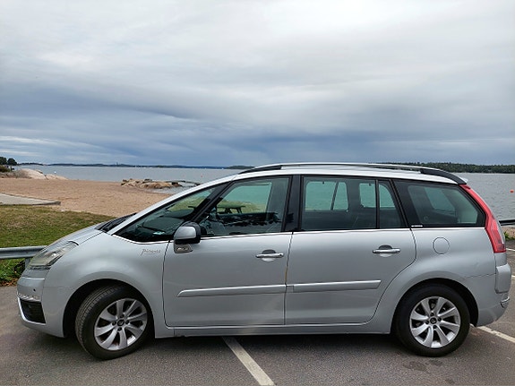Citroen Grand C4 Picasso 4 of 20
