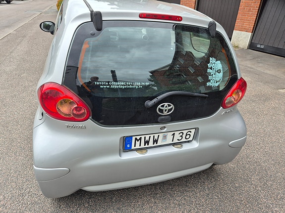 Toyota Aygo 3 of 5
