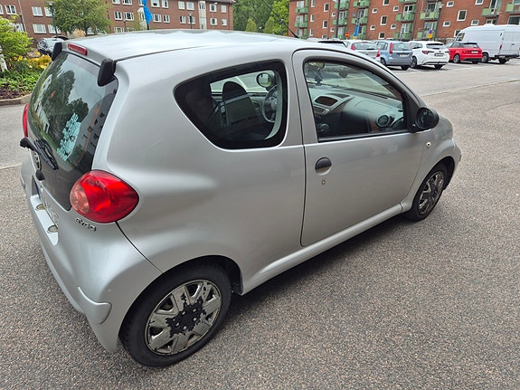 Toyota Aygo 4 of 5