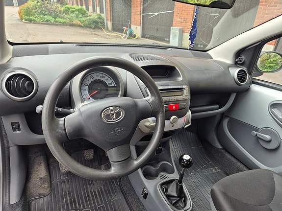Toyota Aygo 5 of 5