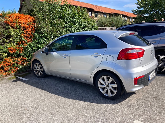 Kia Rio 3 of 9