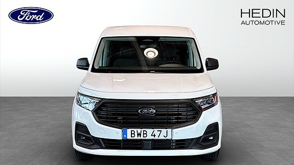 Ford Transit Connect 8 of 14