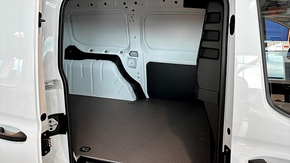 Ford Transit Connect 5 of 14