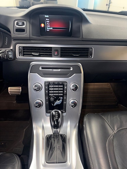 Volvo V70 4 of 8
