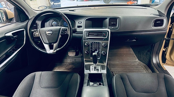 Volvo V60 18 of 18