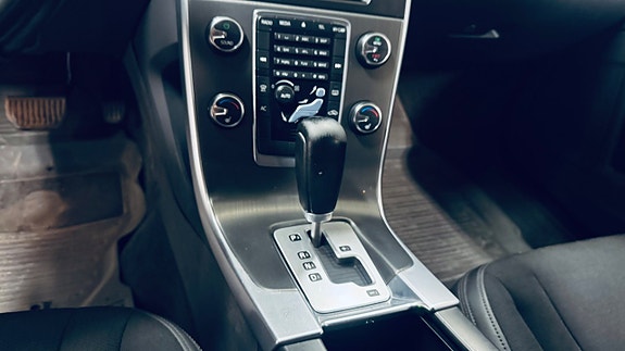 Volvo V60 16 of 18