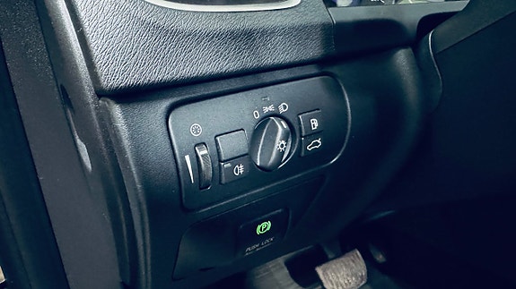 Volvo V60 13 of 18