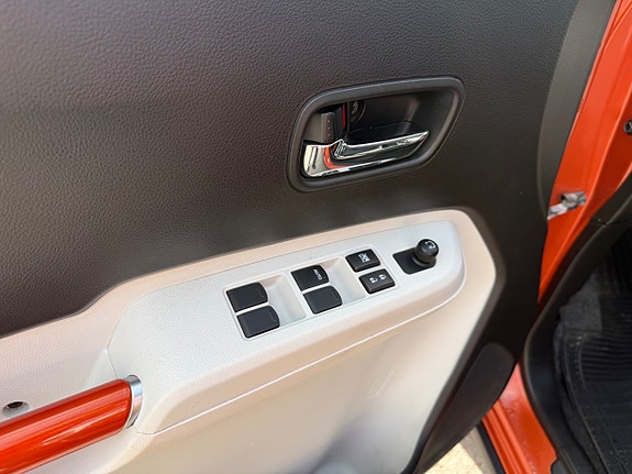 Suzuki Ignis 19 of 24
