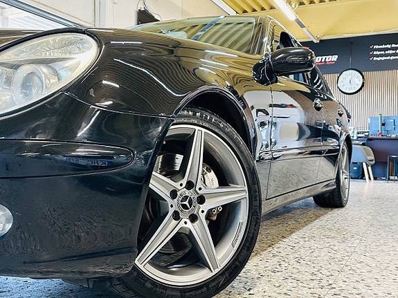 Mercedes-Benz E200 7 of 20