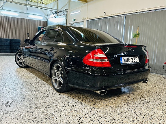 Mercedes-Benz E200 5 of 20