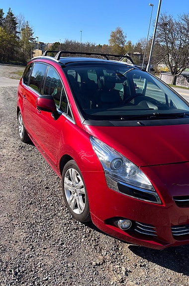 Peugeot 5008 4 of 7