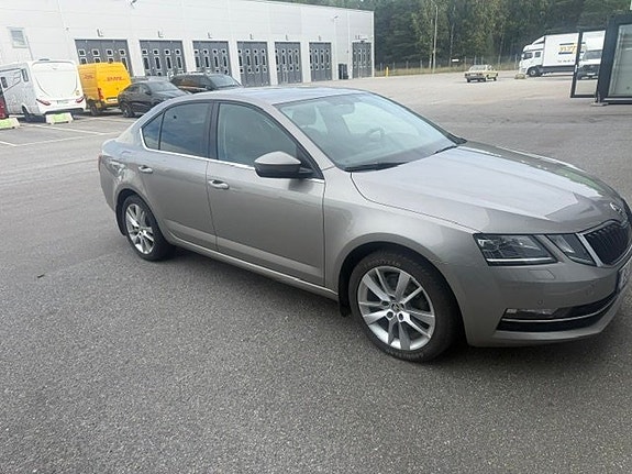 Skoda Octavia 4 of 9