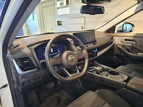 Nissan X-Trail 4 of 22