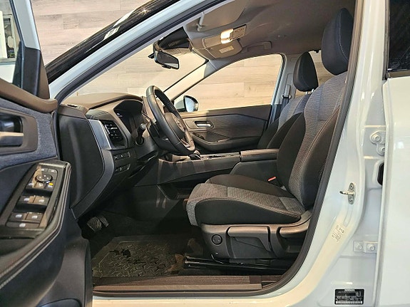 Nissan X-Trail 5 of 22