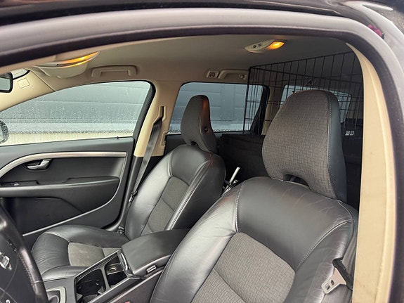 Volvo V70 8 of 9