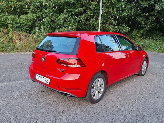 Volkswagen Golf VII 4 of 7
