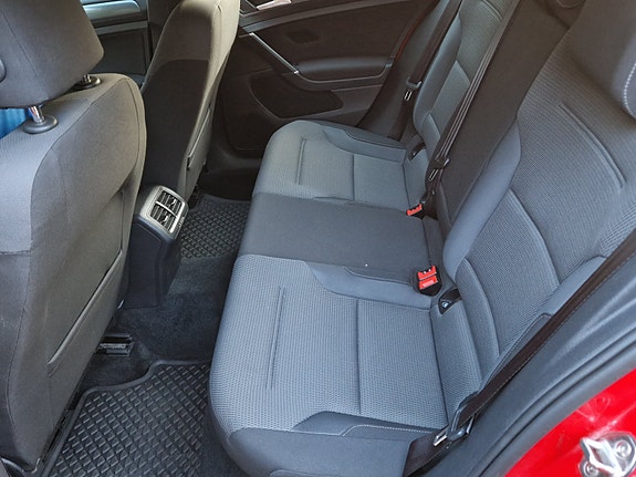 Volkswagen Golf VII 5 of 7