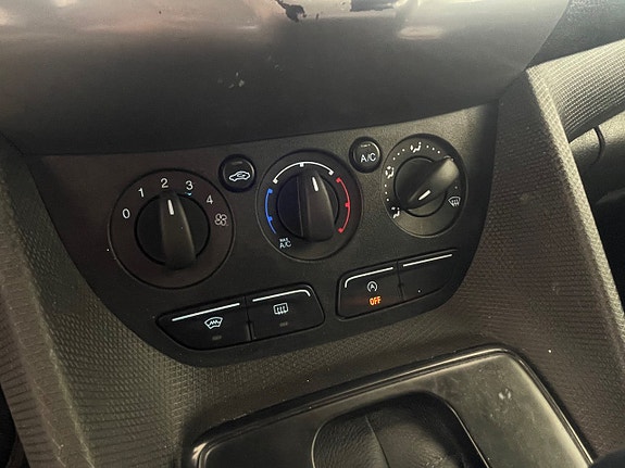 Ford Transit Connect 19 of 20