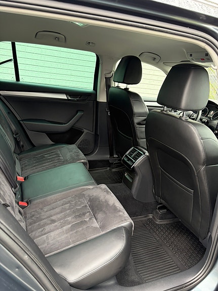 Skoda Superb 7 of 8