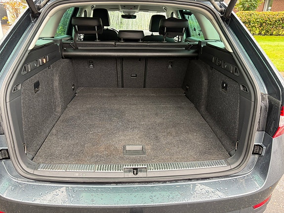 Skoda Superb 8 of 8