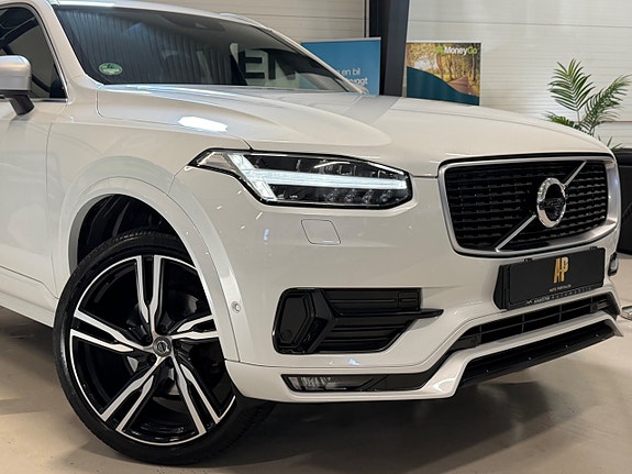 Volvo XC90 4 of 22