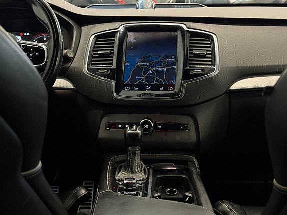 Volvo XC90 20 of 22