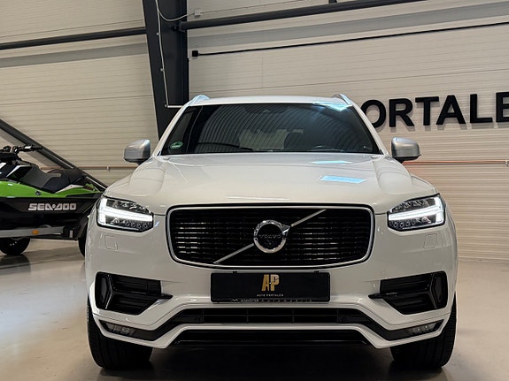 Volvo XC90 6 of 22