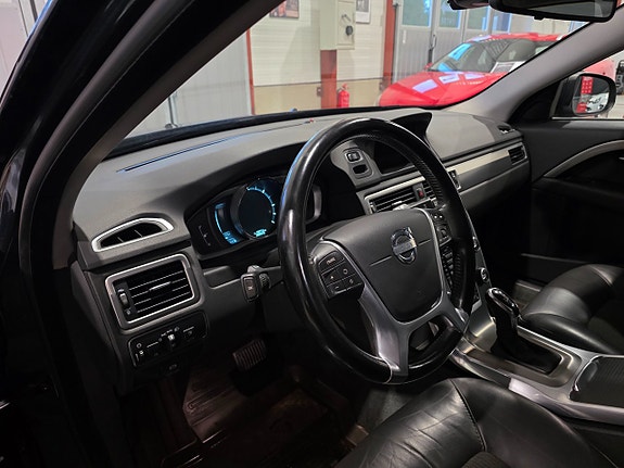 Volvo V70 10 of 22