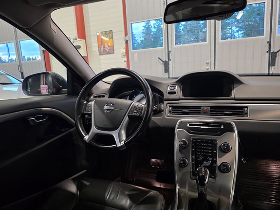 Volvo V70 19 of 22